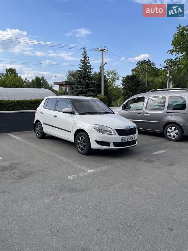 Хетчбек Skoda Fabia 2011 в Києві фото 8 Хетчбек Skoda Fabia 2011 в Києві