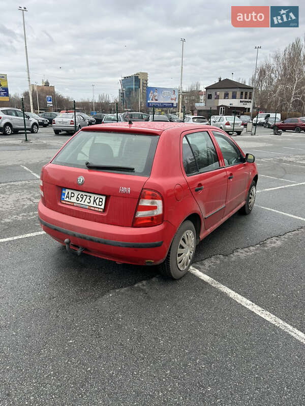 Хэтчбек Skoda Fabia 2004 в Запорожье