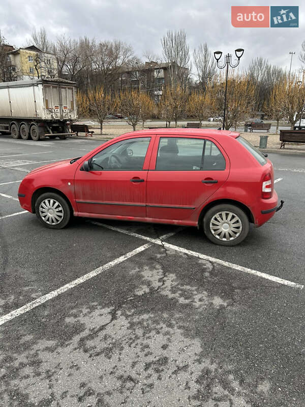 Хэтчбек Skoda Fabia 2004 в Запорожье