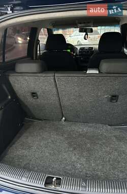 Хэтчбек Skoda Fabia 2012 в 