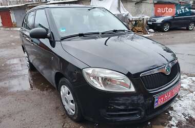 Універсал Skoda Fabia 2010 в Чернігові