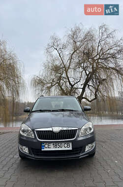 Універсал Skoda Fabia 2010 в Чернівцях