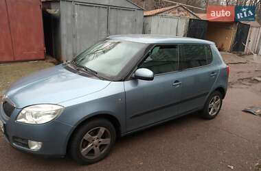 Хетчбек Skoda Fabia 2008 в Києві