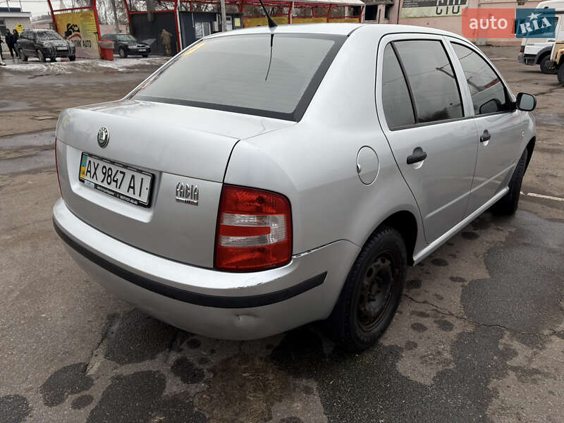 Седан Skoda Fabia 2006 в Харкові