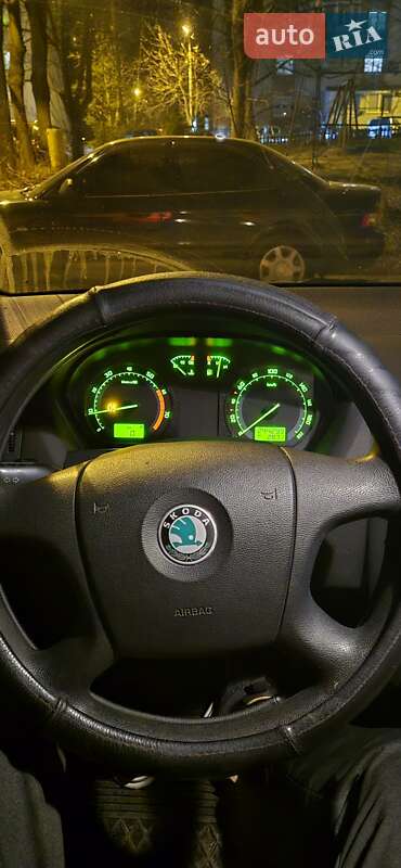 Седан Skoda Fabia 2007 в Львове