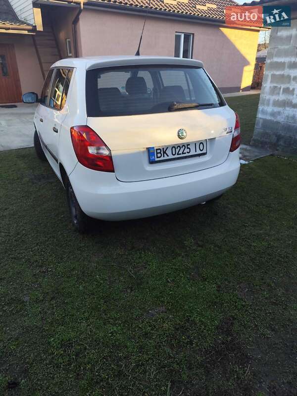 Универсал Skoda Fabia 2009 в Вараше