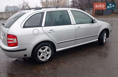 Универсал Skoda Fabia 2006 в Полтаве