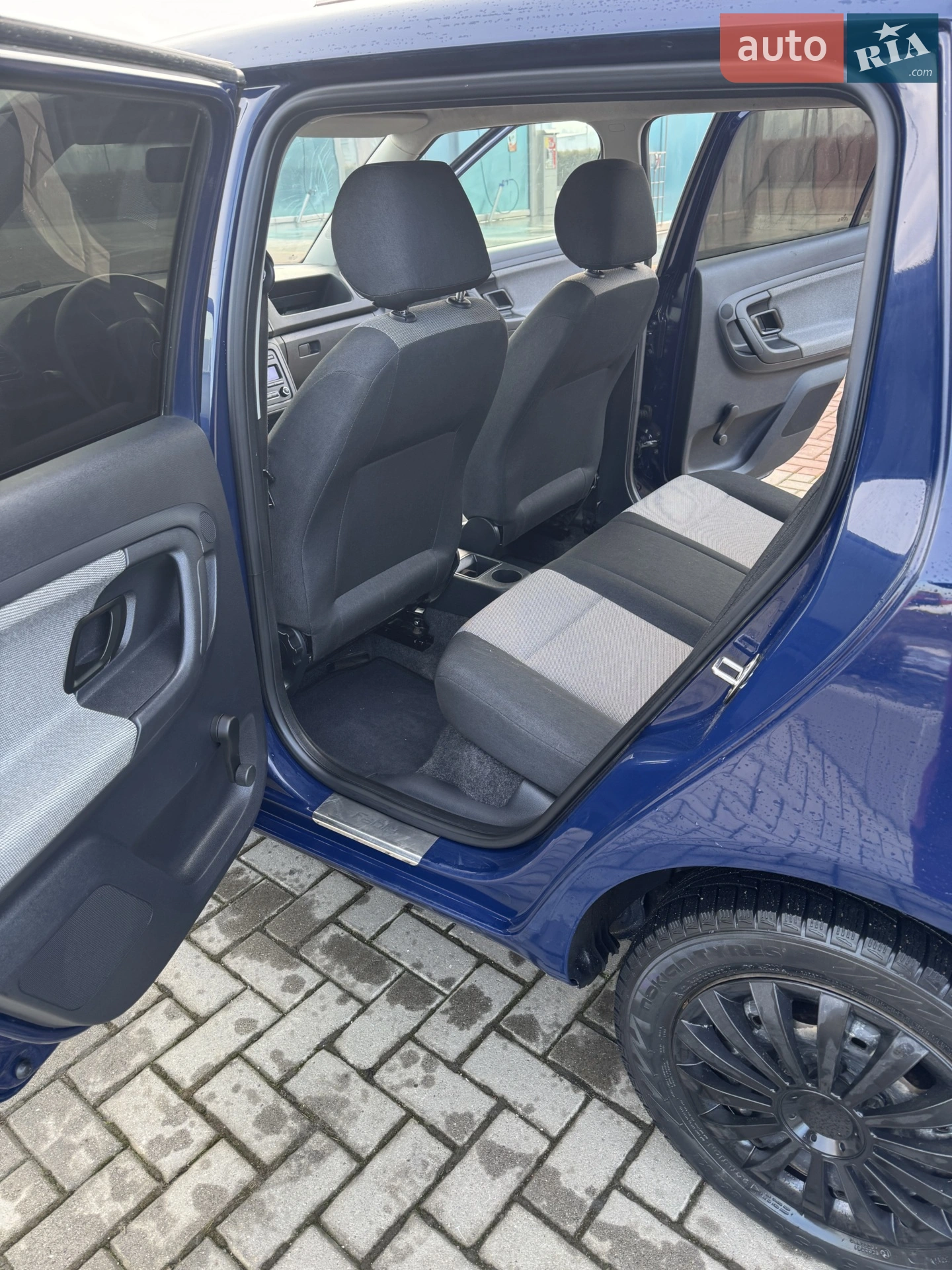 2010 Skoda Fabia - мініатюра 12