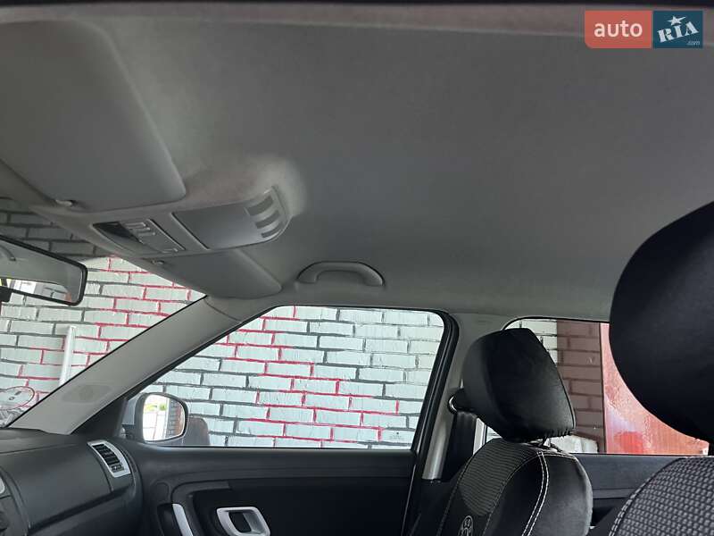 Хэтчбек Skoda Fabia 2008 в Золочеве