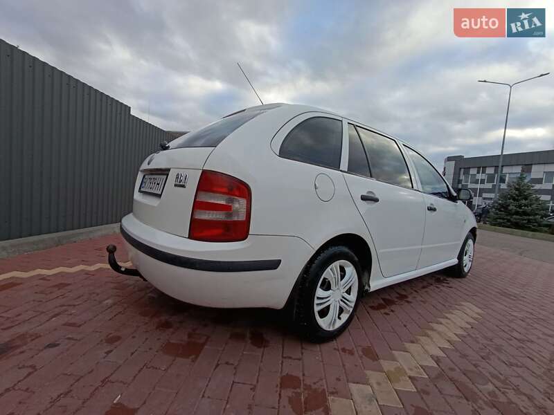 Універсал Skoda Fabia 2004 в Сарнах