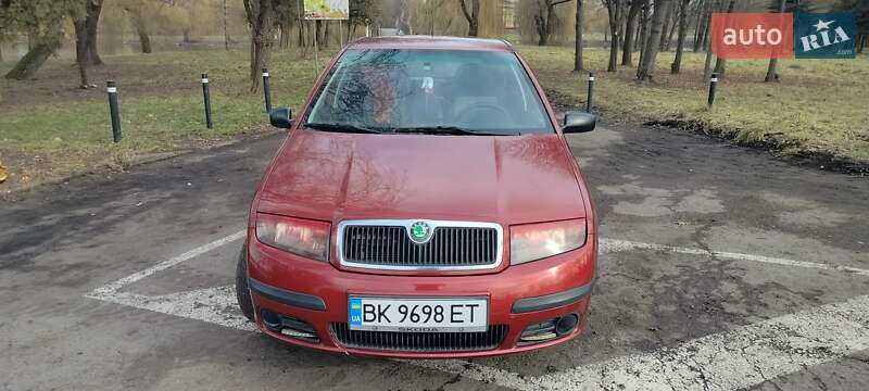 Хетчбек Skoda Fabia 2006 в Рівному