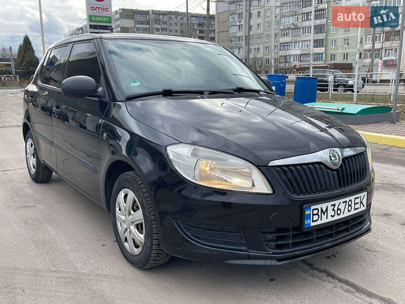 Хетчбек Skoda Fabia 2010 в Сумах