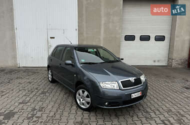 Хэтчбек Skoda Fabia 2006 в Луцке