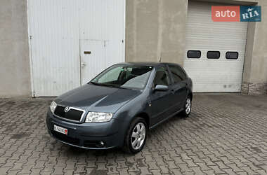 Хэтчбек Skoda Fabia 2006 в Луцке