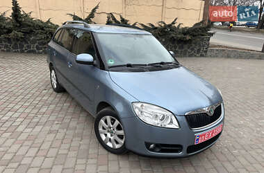 Универсал Skoda Fabia 2009 в Ровно