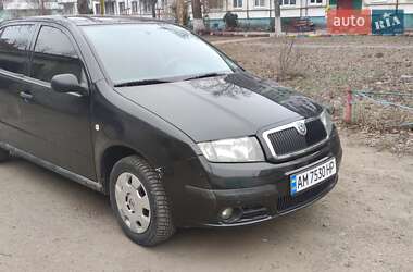 Хэтчбек Skoda Fabia 2005 в Житомире