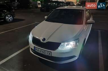 Хэтчбек Skoda Fabia 2017 в 