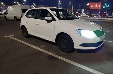 Хэтчбек Skoda Fabia 2017 в 