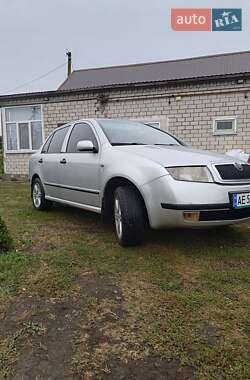 Седан Skoda Fabia 2002 в Днепре