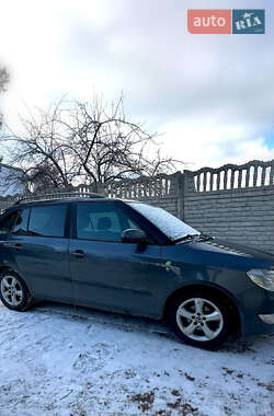 Skoda Fabia 2011 Skoda Fabia 2011