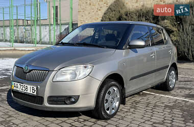 Хэтчбек Skoda Fabia 2007 в Черкассах