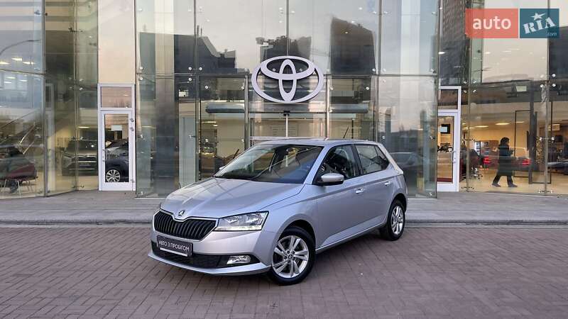 Хэтчбек Skoda Fabia 2020 в Киеве