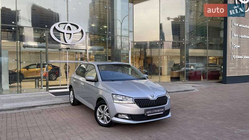 Хэтчбек Skoda Fabia 2020 в Киеве