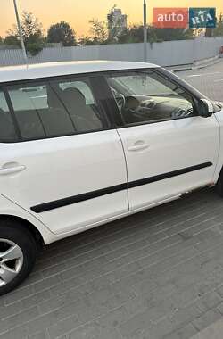 Хэтчбек Skoda Fabia 2008 в 