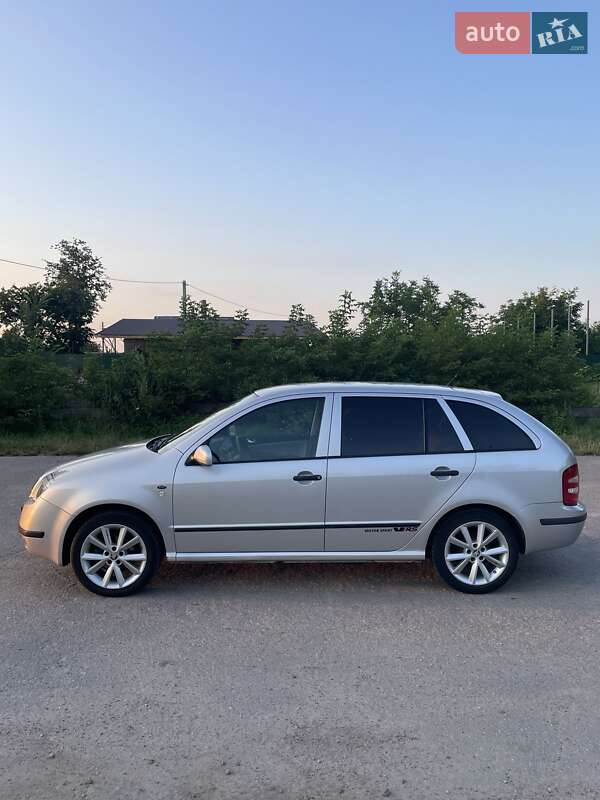 Универсал Skoda Fabia 2001 в Монастырище