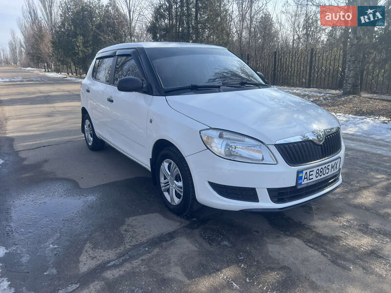 Хэтчбек Skoda Fabia 2011 в Покрове