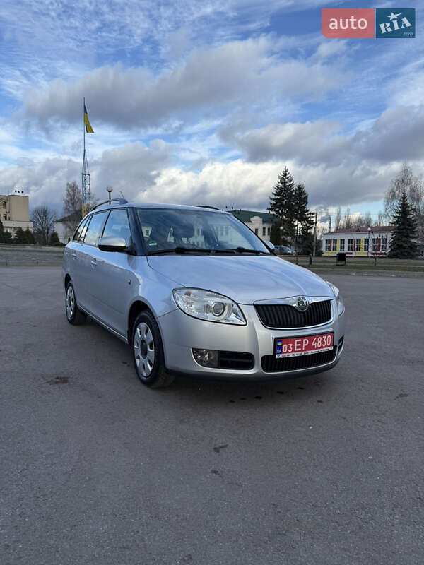 Универсал Skoda Fabia 2009 в 
