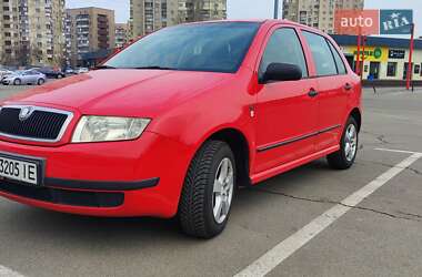 Хэтчбек Skoda Fabia 2002 в Киеве