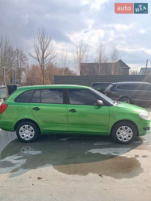 Універсал Skoda Fabia 2014 в Ратному