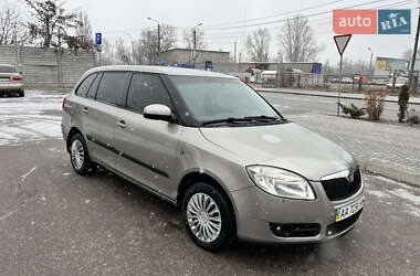 Универсал Skoda Fabia 2008 в Чернигове