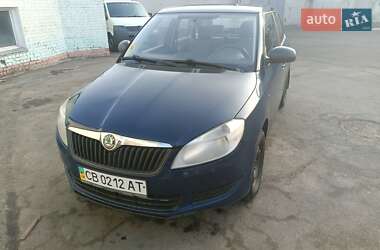 Хэтчбек Skoda Fabia 2011 в Чернигове