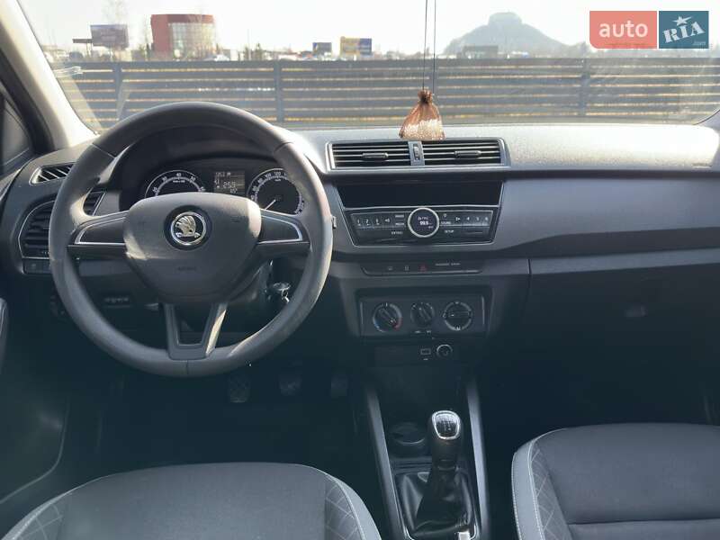 Хэтчбек Skoda Fabia 2019 в Мукачево