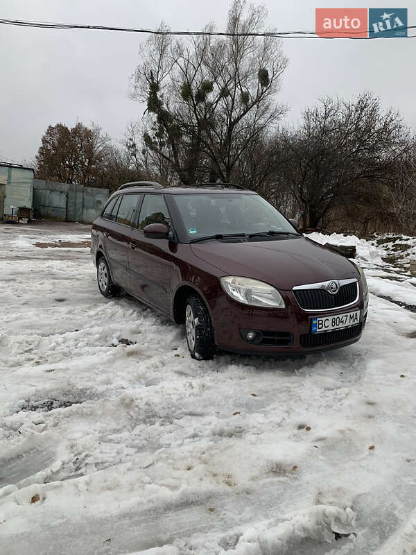 Универсал Skoda Fabia 2009 в Львове