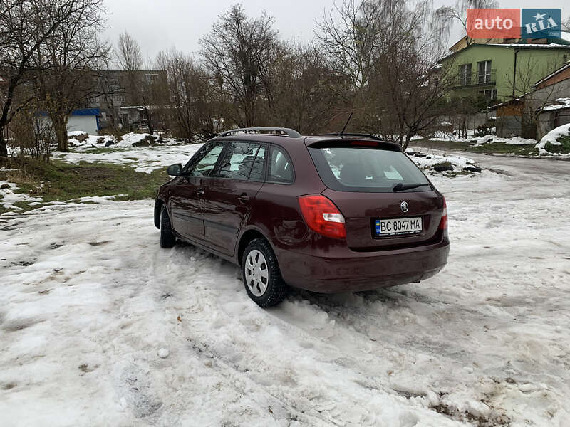 Универсал Skoda Fabia 2009 в Львове