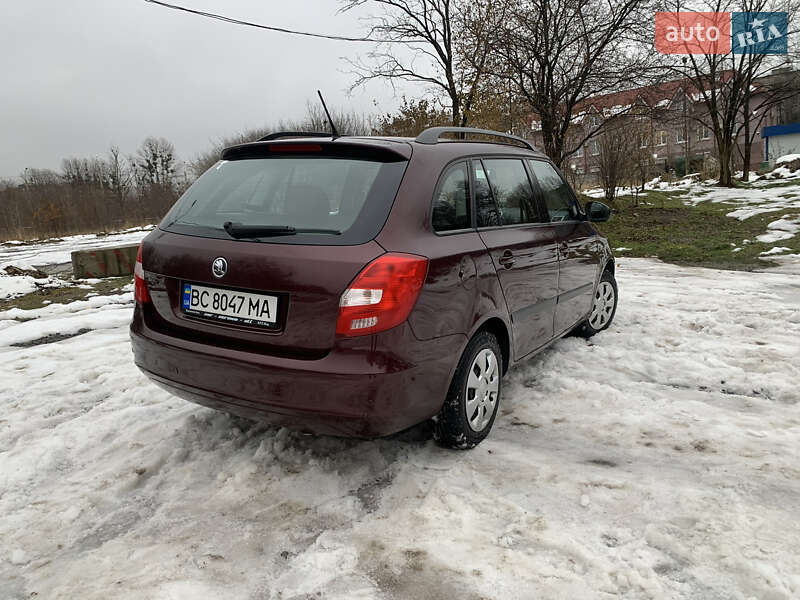 Универсал Skoda Fabia 2009 в Львове