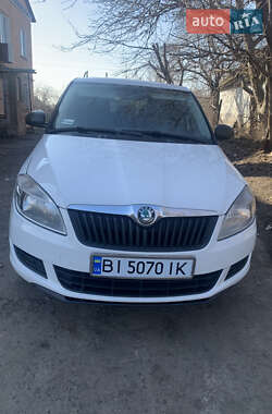 Хэтчбек Skoda Fabia 2011 в Селещине