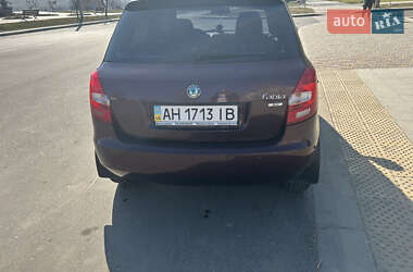 Хэтчбек Skoda Fabia 2012 в 