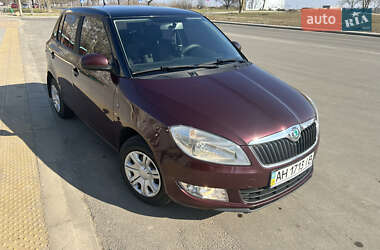Хэтчбек Skoda Fabia 2012 в 