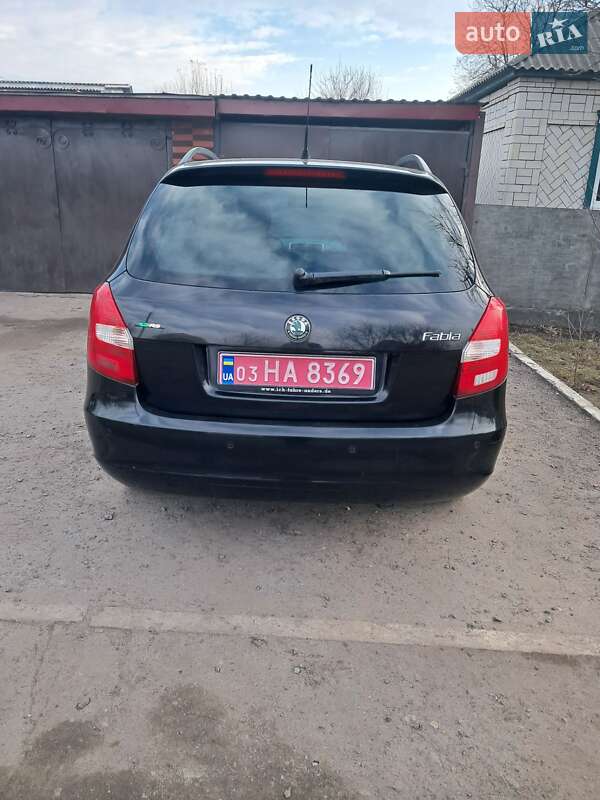 Універсал Skoda Fabia 2008 в Конотопі