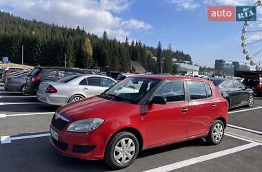 Хетчбек Skoda Fabia 2010 в 