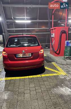 Хетчбек Skoda Fabia 2010 в 