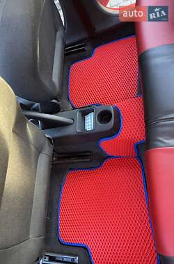 Хетчбек Skoda Fabia 2010 в 