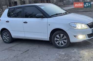 Хэтчбек Skoda Fabia 2011 в 