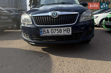 Хэтчбек Skoda Fabia 2011 в Киеве