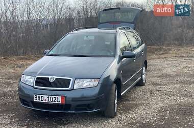 Універсал Skoda Fabia 2005 в Чернівцях