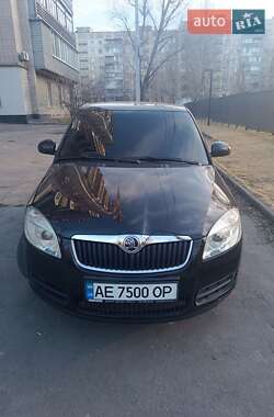 Хетчбек Skoda Fabia 2008 в Дніпрі